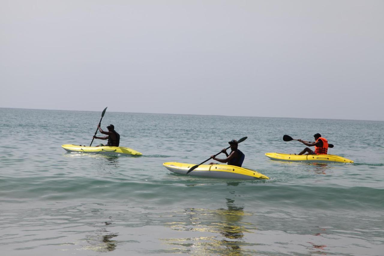 Aqua Marine Beach Hotel คัลคูดาห์ ภายนอก รูปภาพ