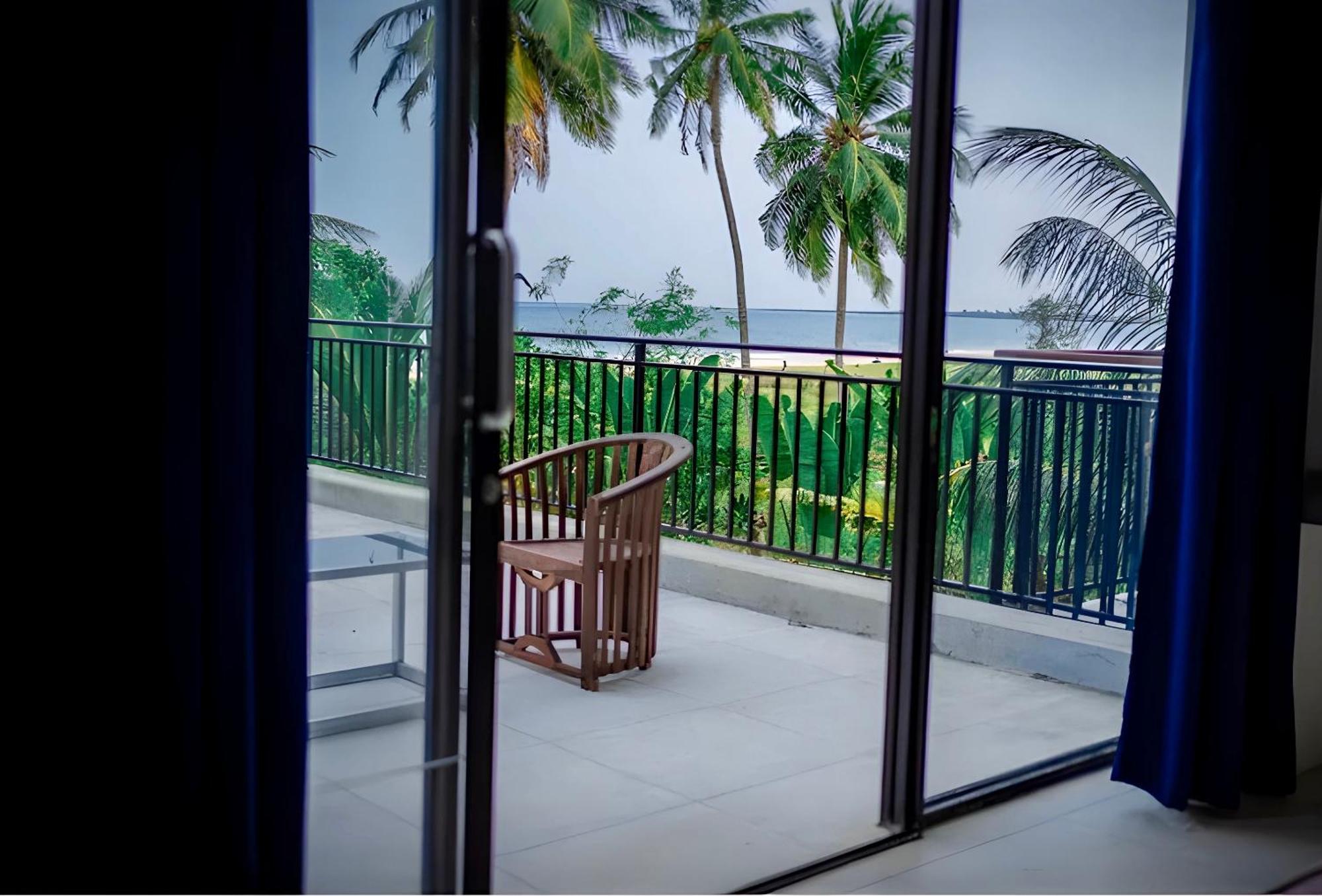 Aqua Marine Beach Hotel คัลคูดาห์ ภายนอก รูปภาพ