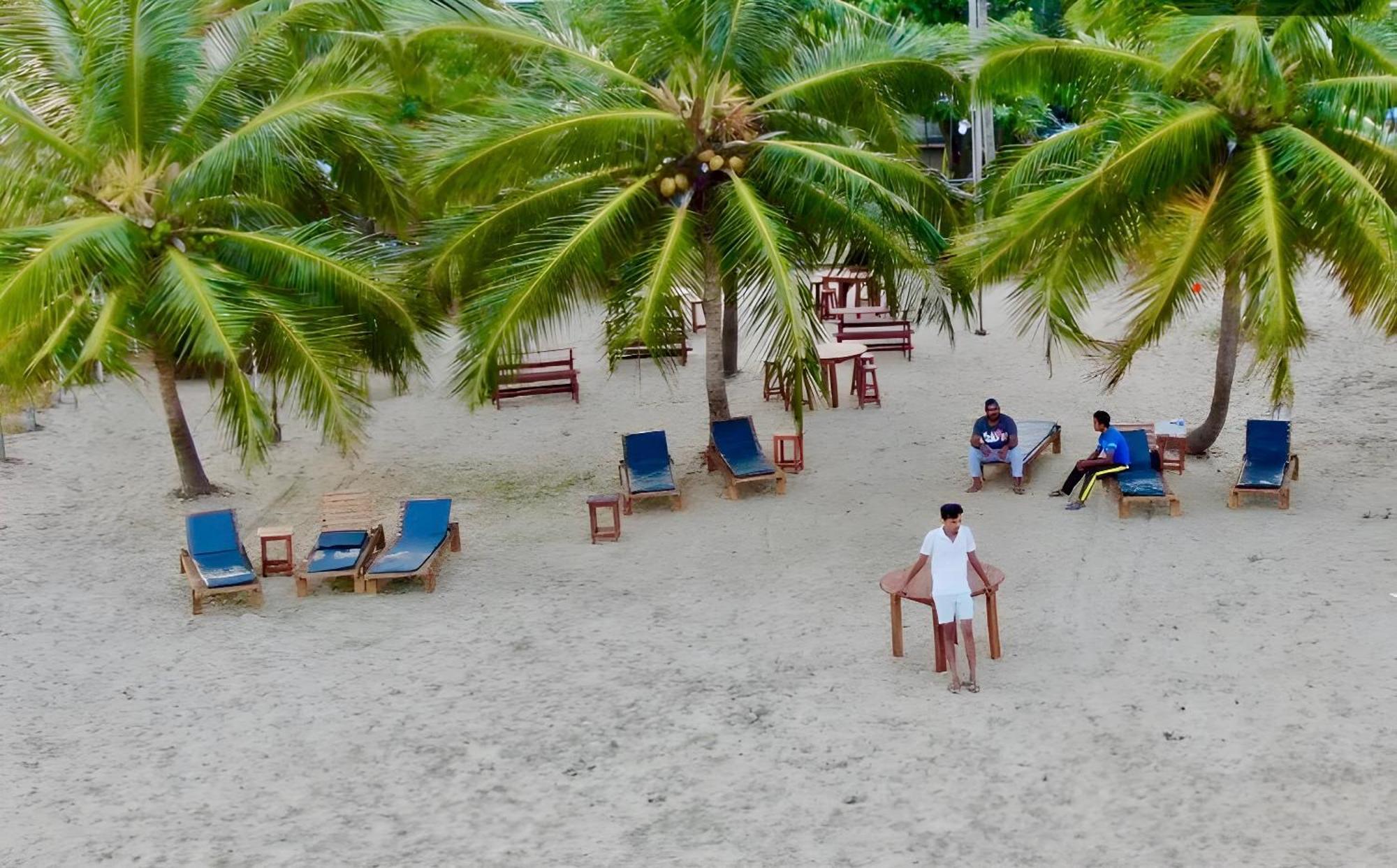 Aqua Marine Beach Hotel คัลคูดาห์ ภายนอก รูปภาพ